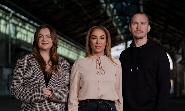 Group picture of Jonna Fyhr, Amestist Azordegan and Felix Paulin