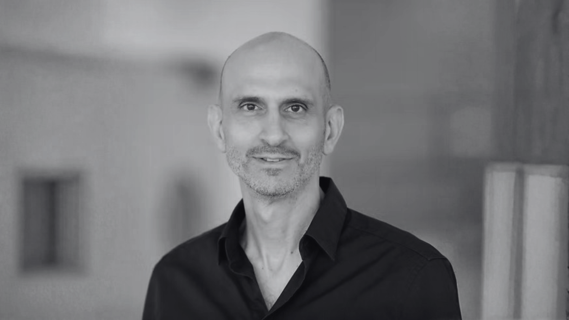 Portrait of Ofer Setty, economist and researcher